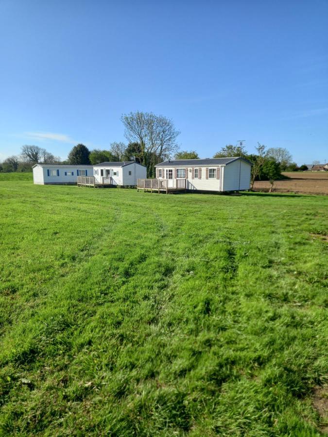 Mobilhome Nature Saint-Laurent-sur-Mer Εξωτερικό φωτογραφία