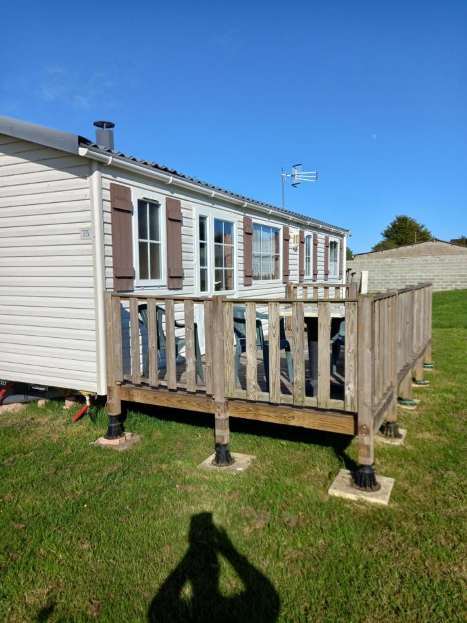Mobilhome Nature Saint-Laurent-sur-Mer Εξωτερικό φωτογραφία